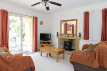 Вилла в Пафосе в 300 м от моря-ABC Cyprus Homes Агентство